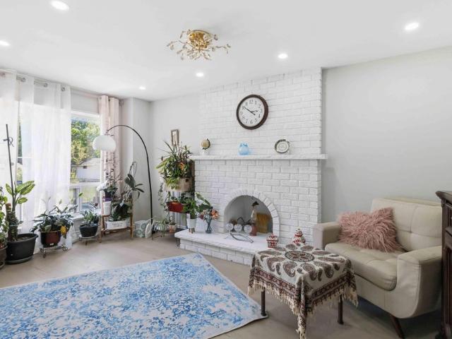 For Lease 87 Marita Place Unit# Main & Upper Flr, Vaughan, Ontario