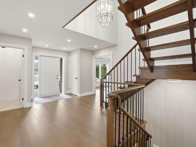 For Lease 87 McClure Drive, King, Ontario