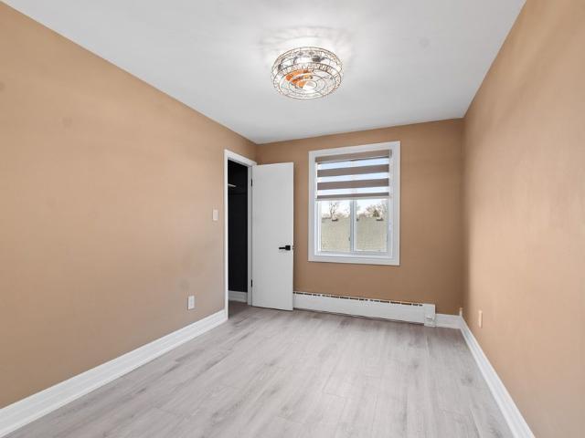 For Lease 87 York Street, St. Catharines, Ontario