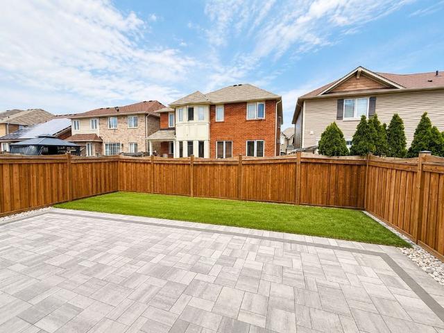 For Lease 885 Farmstead Drive Unit# Upper, Milton, Ontario