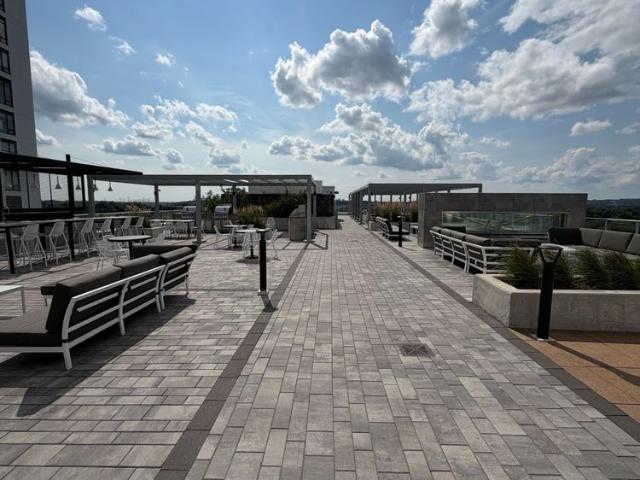 For Lease 8888 Yonge Street Unit# 803, Richmond Hill, Ontario