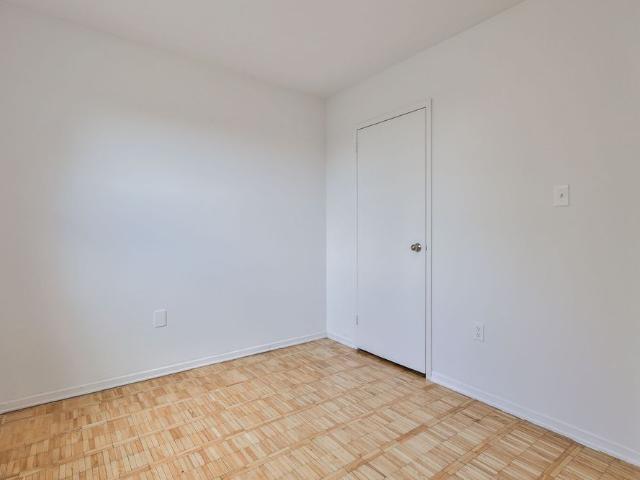 For Lease 888 Glen Street Unit# 525, Oshawa, Ontario