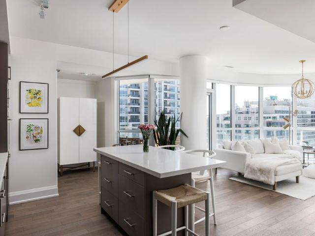 For Lease 88 Cumberland Street Unit# 1902, Toronto, Ontario