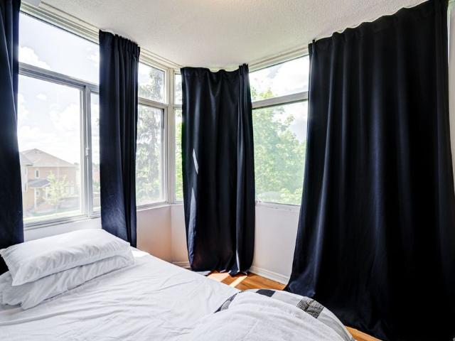 For Lease 88 Alton Towers Circle Unit# 410, Toronto, Ontario