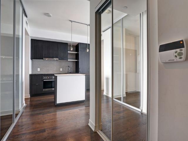 For Lease 88 Harbour Street Unit# 6706, Toronto, Ontario