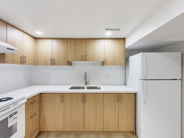For Lease 896 Bathurst Street Unit# Bsmt, Toronto, Ontario