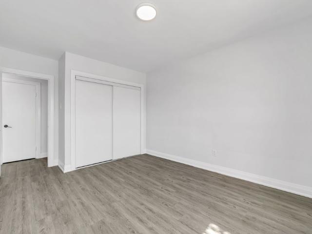 For Lease 896 Eglinton Avenue Unit# 113, Toronto, Ontario
