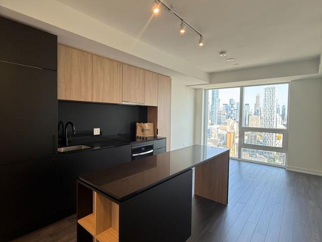 For Lease 89 Church Street Unit# 3904, Toronto, Ontario