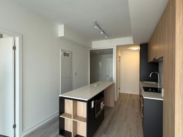 For Lease 89 Church Street Unit# 807, Toronto, Ontario