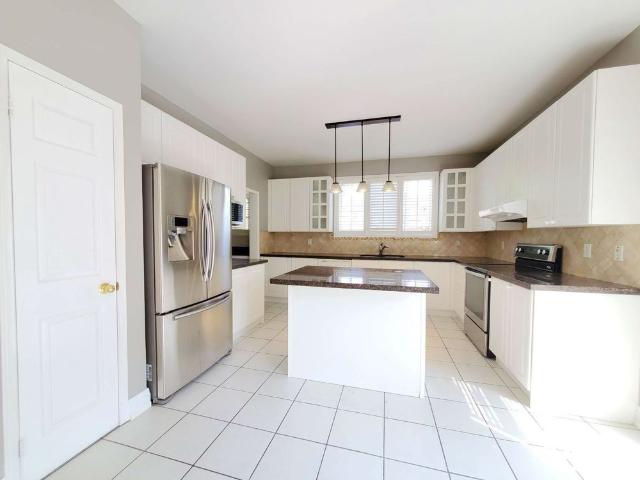 For Lease 89 Skywood Drive, Richmond Hill, Ontario