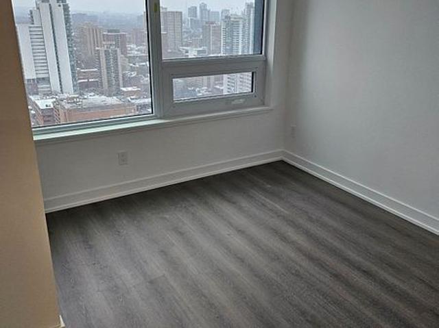 For Lease 8 Wellesley Street Unit# 3311, Toronto, Ontario