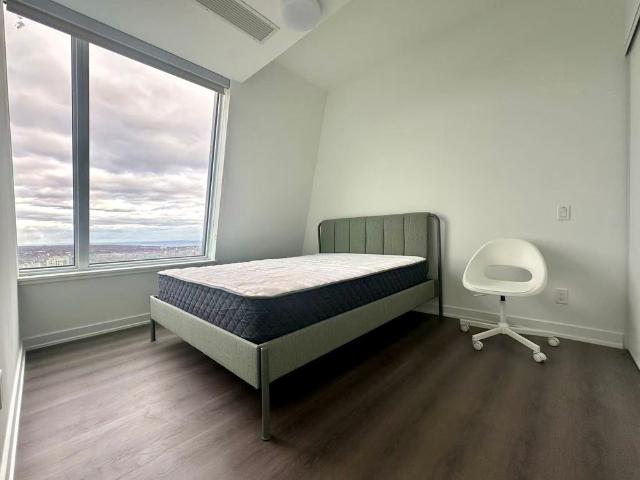 For Lease 8 Wellesley Street Unit# LPH06, Toronto, Ontario