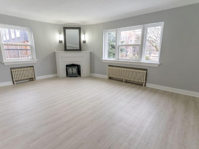 For Lease 8 Wellington Street Unit# 4, Brampton, Ontario