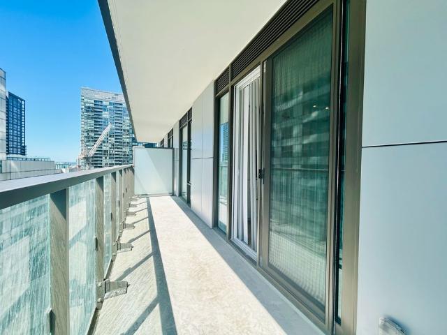For Lease 8 Widmer Street Unit# 2011, Toronto, Ontario