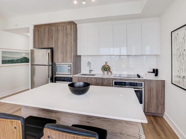 For Lease 8 Ann Street Unit# 503, Mississauga, Ontario