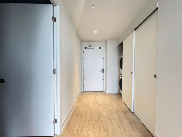 For Lease 8 Cumberland Street Unit# 3707, Toronto, Ontario