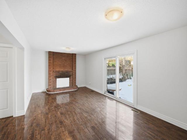 For Lease 8 DEERPARK Crescent Unit# LOWER, Brampton, Ontario