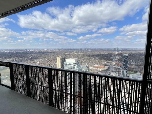 For Lease 8 Eglinton Avenue Unit# 4207, Toronto, Ontario