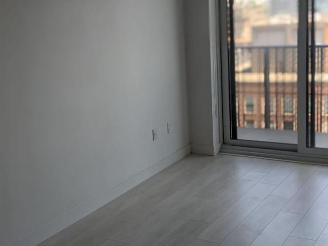For Lease 8 Eglinton Avenue Unit# 1410, Toronto, Ontario