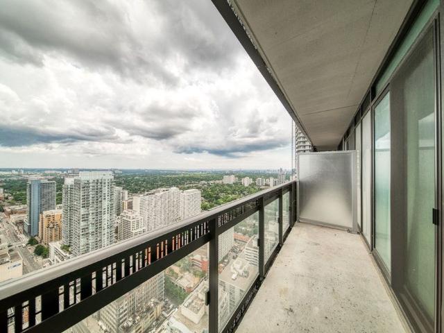 For Lease 8 Eglinton Avenue Unit# 3810, Toronto, Ontario