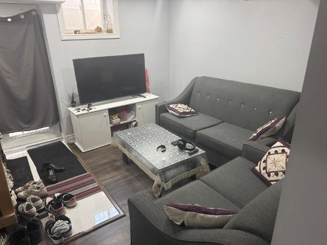 For Lease 8 Ferncroft Place Unit# Basement, Brampton, Ontario