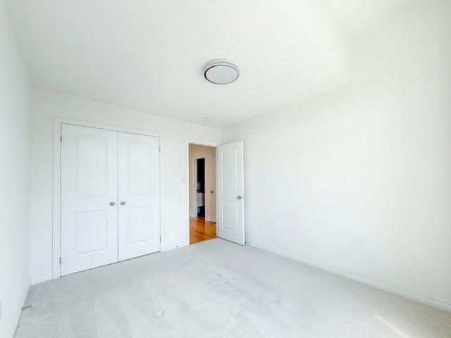 For Lease 8 Globemaster Lane, Richmond Hill, Ontario