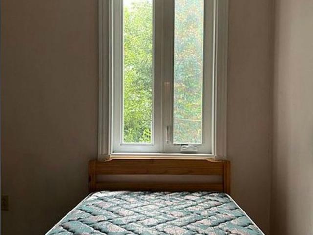 For Lease 8 Highwood Ave. Avenue Unit# Three Bedroom Main Floor, Toronto, Ontario