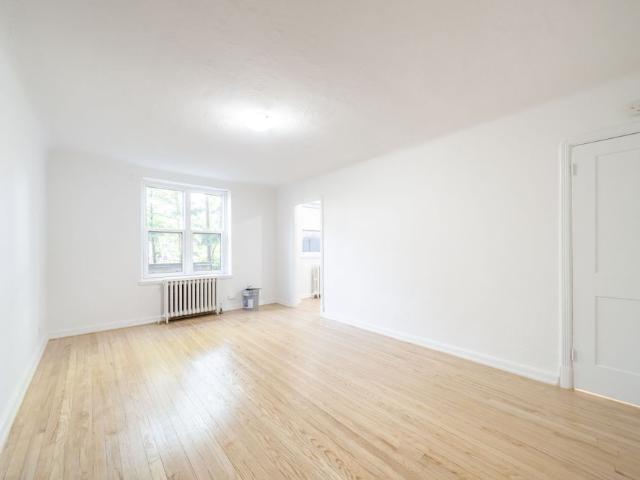 For Lease 8 Mallory Gardens Unit# 4, Toronto, Ontario