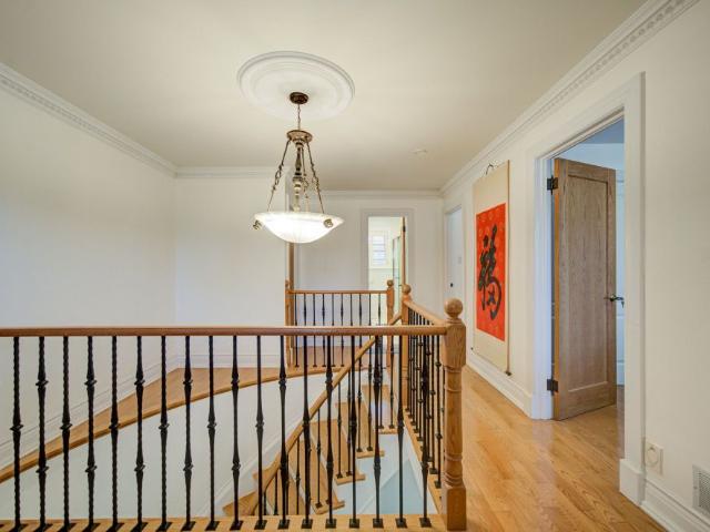 For Lease 8 Patrick Boulevard, Toronto, Ontario