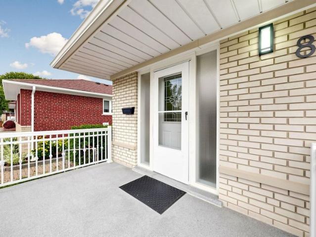 For Lease 8 Summerfield Crescent, Toronto, Ontario