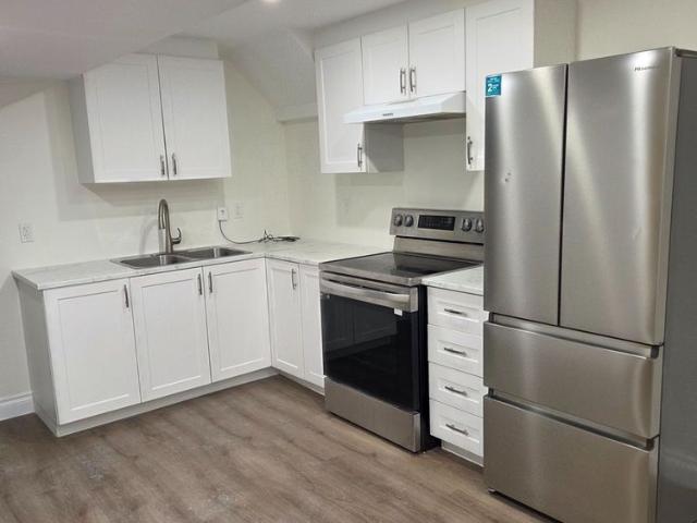 For Lease 904 Copper Leaf Crescent, Kitchener, Ontario