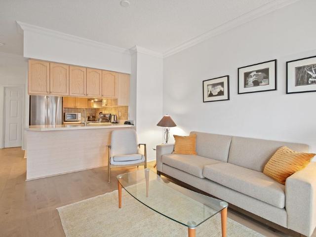 For Lease 909 Bay Street Unit# 1806, Toronto, Ontario