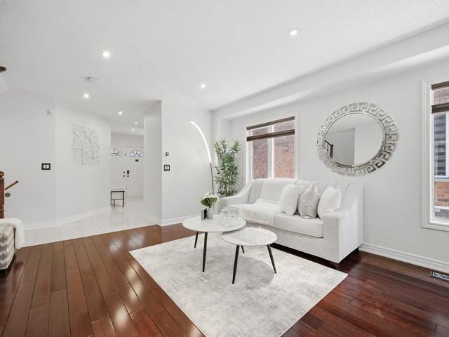 For Lease 901 Knotty Pine Grove, Mississauga, Ontario