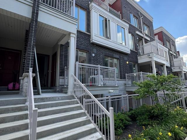 For Lease 90 Eastwood Park Gardens Unit# 10, Toronto, Ontario