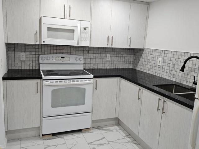 For Lease 90 Longford Drive Unit# Lower, Newmarket, Ontario