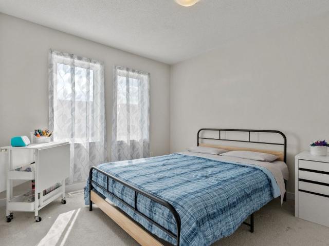 For Lease 90 Latigo Ridge, Stittsville Munster Richmond, Ontario