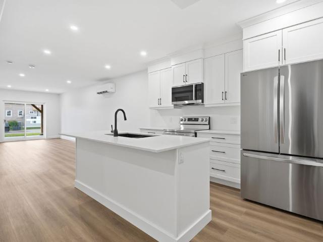 For Lease 90B Lywood Street Unit# Lower, Belleville, Ontario