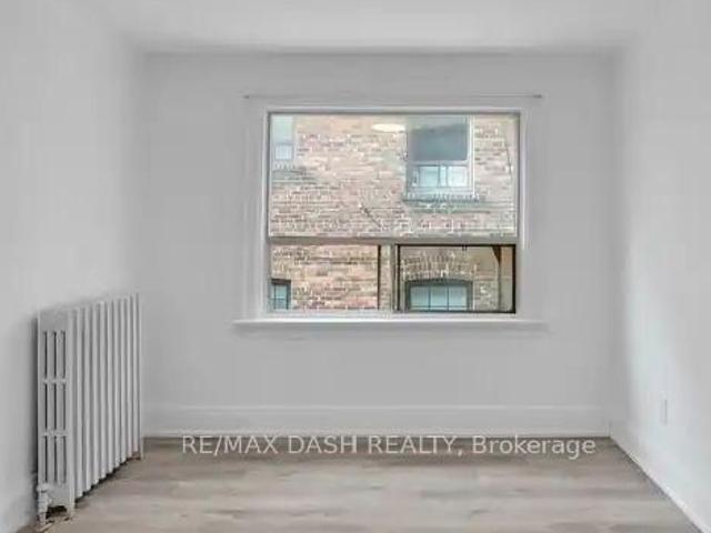 For Lease 917 St Clair Avenue Unit# 30, Toronto, Ontario