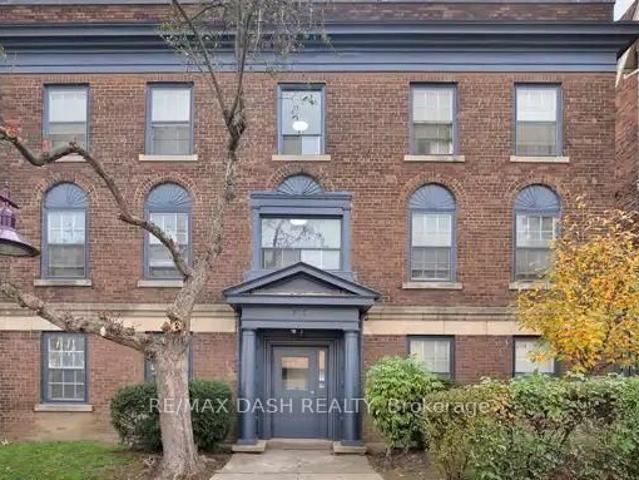 For Lease 917 St Clair Avenue Unit# 31, Toronto, Ontario
