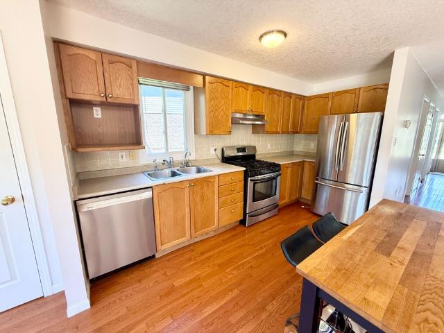 For Lease 913 Windflower Place, Kitchener, Ontario