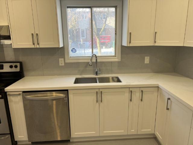For Lease 91 Campania Crescent, Toronto, Ontario