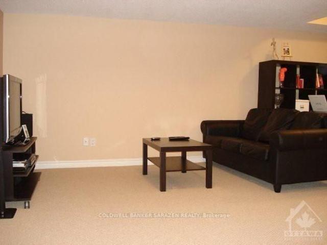 For Lease 92 Selhurst Avenue, Barrhaven, Ontario