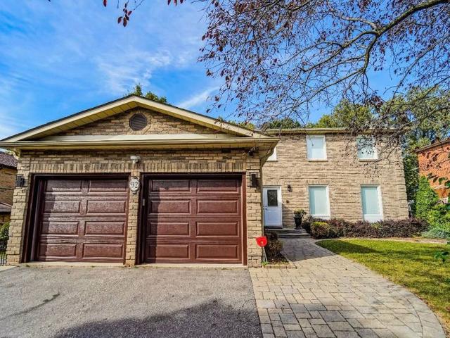 For Lease 92 Winderemere Crescent, Richmond Hill, Ontario
