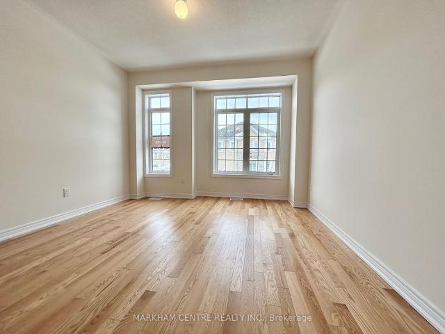 For Lease 939 Crowsnest Hollow, Pickering, Ontario