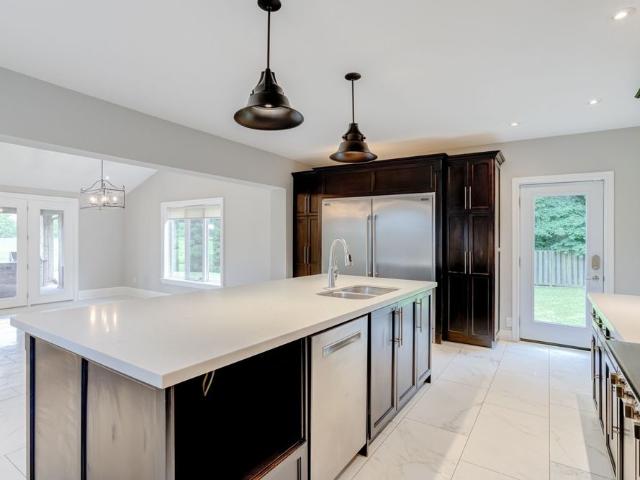 For Lease 931 Southcote Road, Hamilton, Ontario