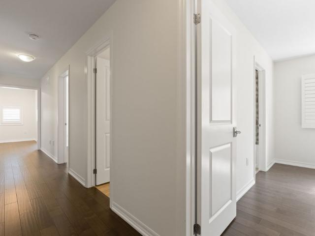 For Lease 93 Wheat Boom Drive, Oakville, Ontario