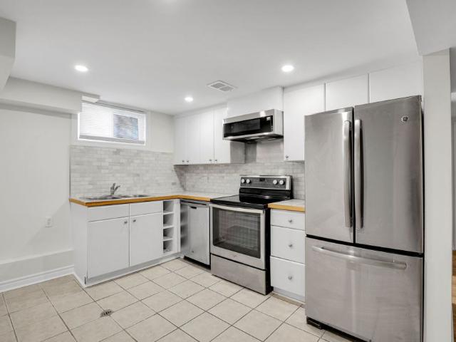 For Lease 940 BRANT lower unit Street Unit# lower unit, Vanier and Kingsview Park, Ontario