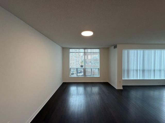 For Lease 942 Yonge Street Unit# 711, Toronto, Ontario