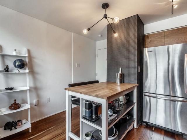 For Lease 954 King Street Unit# 517, Toronto, Ontario