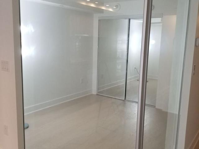 For Lease 955 Bay Street Unit# 719, Toronto, Ontario